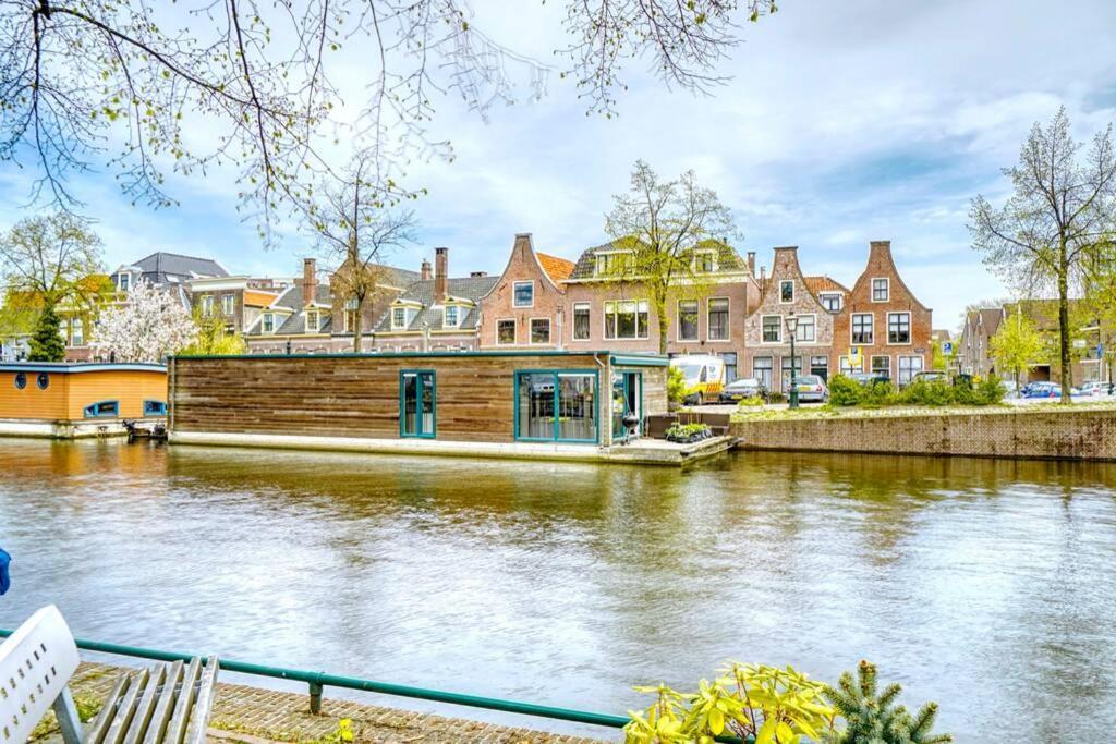 Beautiful Houseboat In The Centre Of Leiden Leida Esterno foto