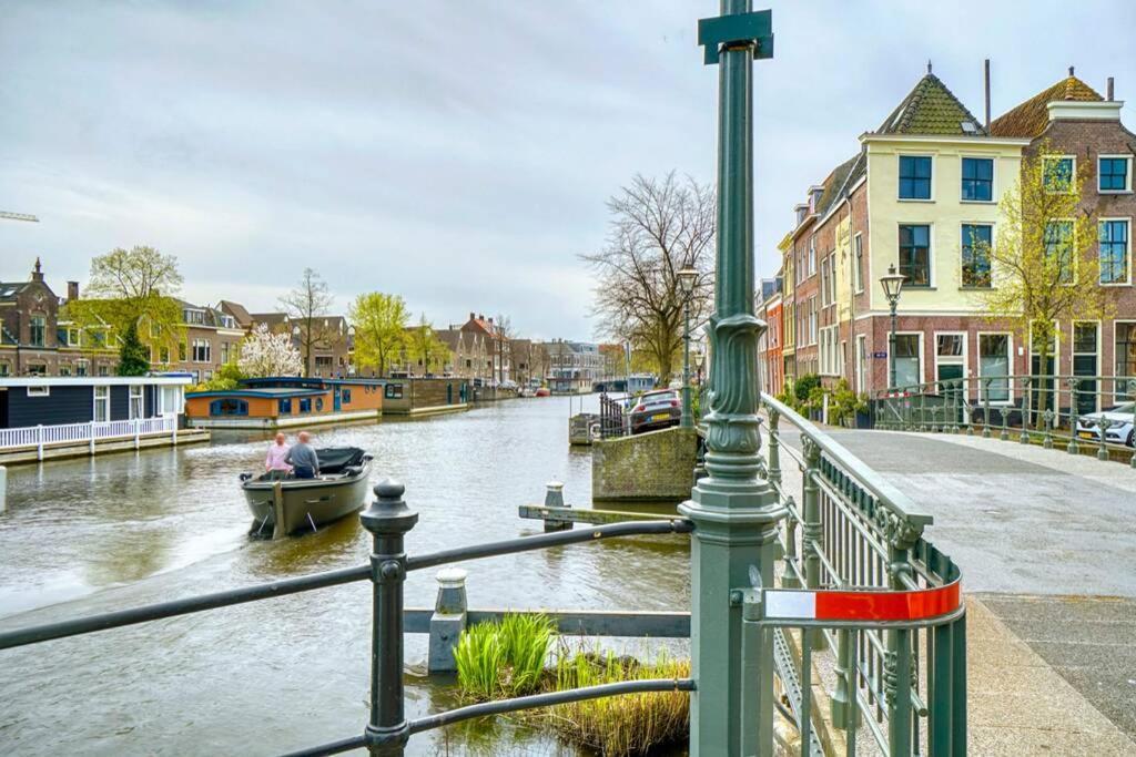 Beautiful Houseboat In The Centre Of Leiden Leida Esterno foto